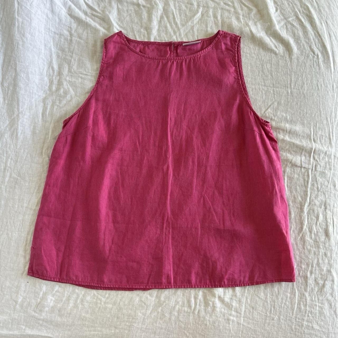 Sussan Hot Pink Linen Tank Top 14 Dopamine Dressing Fuchsia Coastal Summer — photo 2 of 8