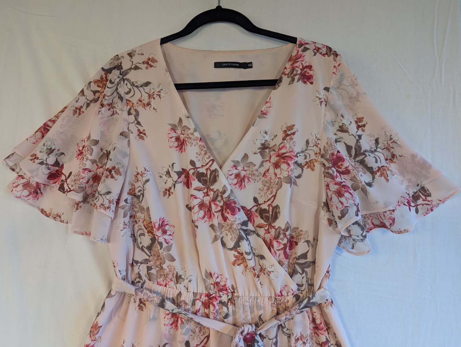Portmans Dress Pink Floral Wrap Ruffle Cocktail Plus Size Aus 16 US 12 — photo 4 of 10
