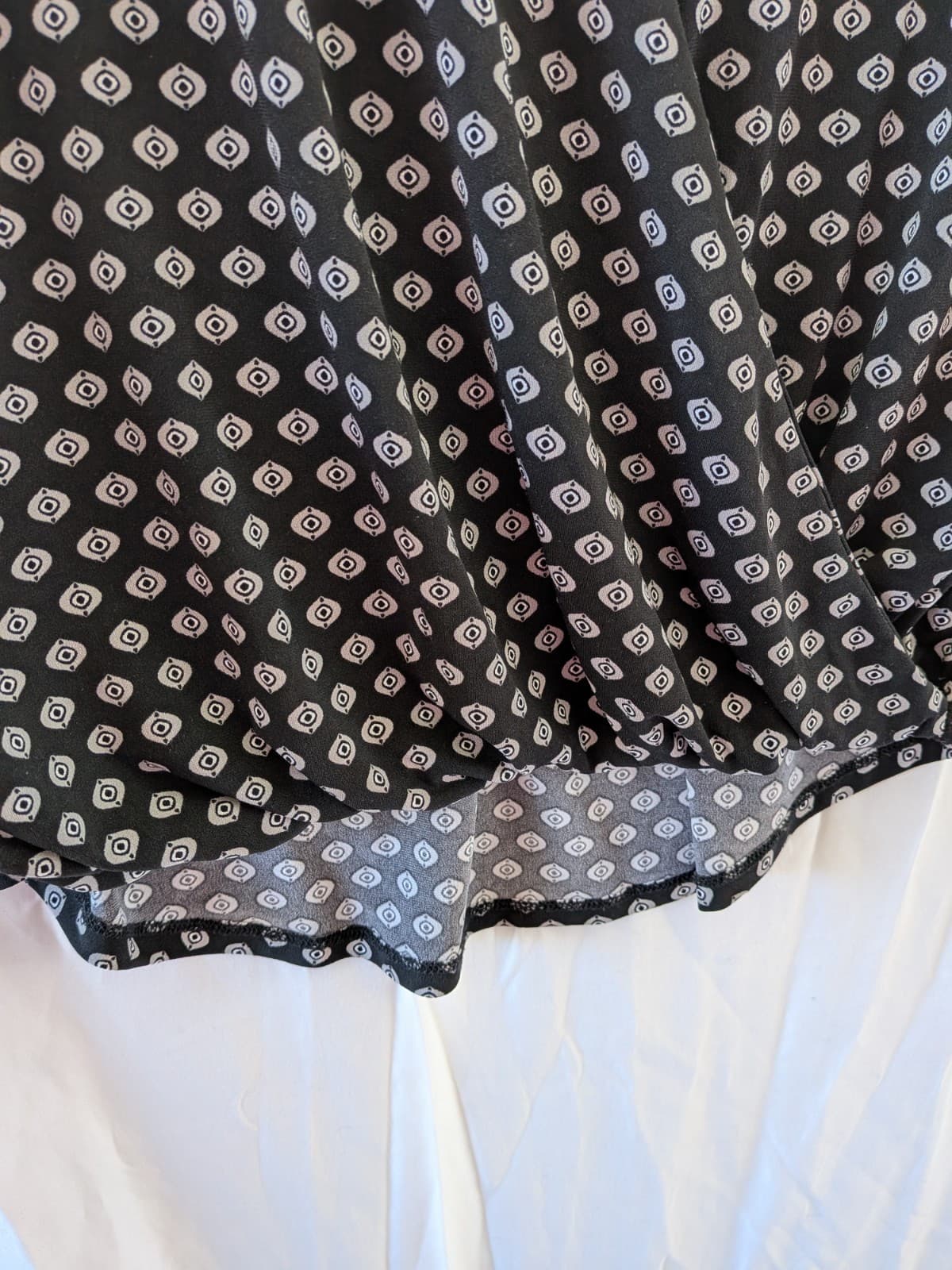 Cynthia Rowley Wrap Style Blouse Top Black White Geometric Workwear Size S AU 8 — photo 5 of 8