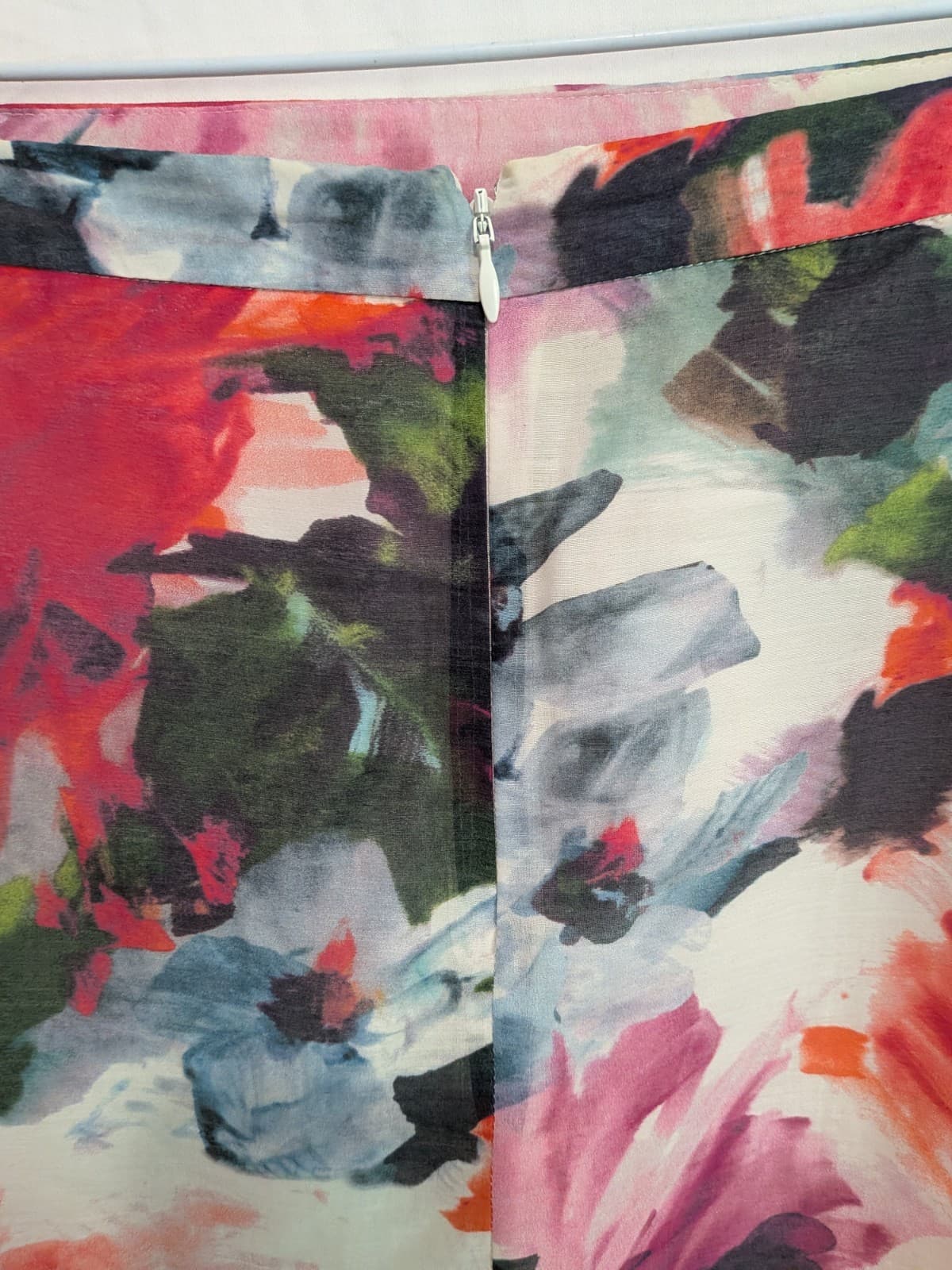 Sportscraft Floral Skirt Size 14 Watercolour Silk Blend Pencil Wedding Classic — photo 8 of 10