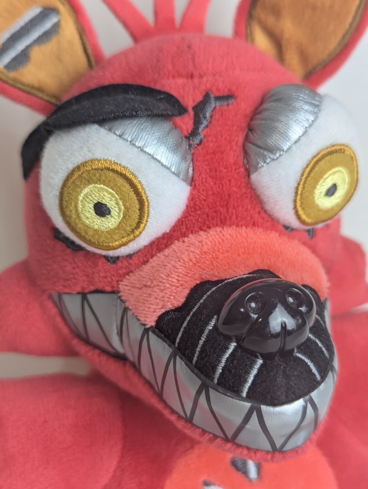 Funko Five Nights at Freddy’s Nightmare Foxy Plush 2016 FNAF Red Metallic Pirate — photo 3 of 12