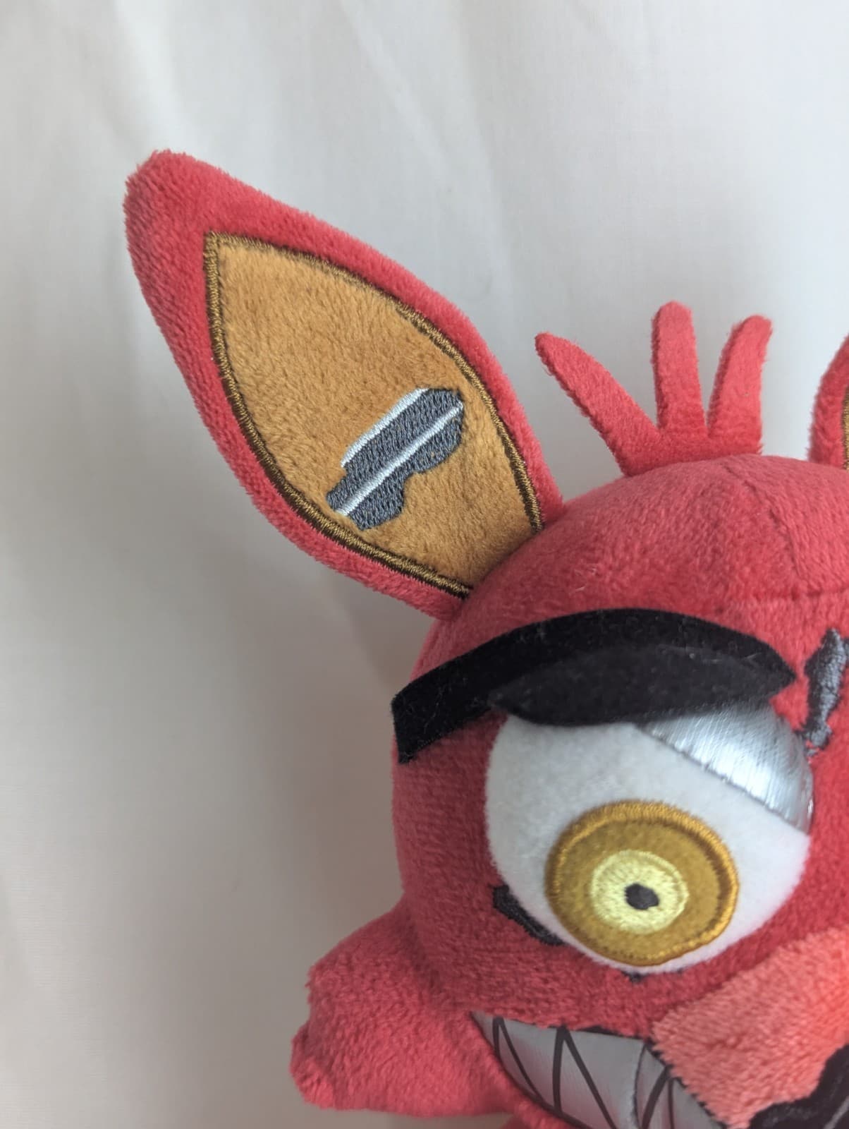Funko Five Nights at Freddy’s Nightmare Foxy Plush 2016 FNAF Red Metallic Pirate — photo 4 of 12
