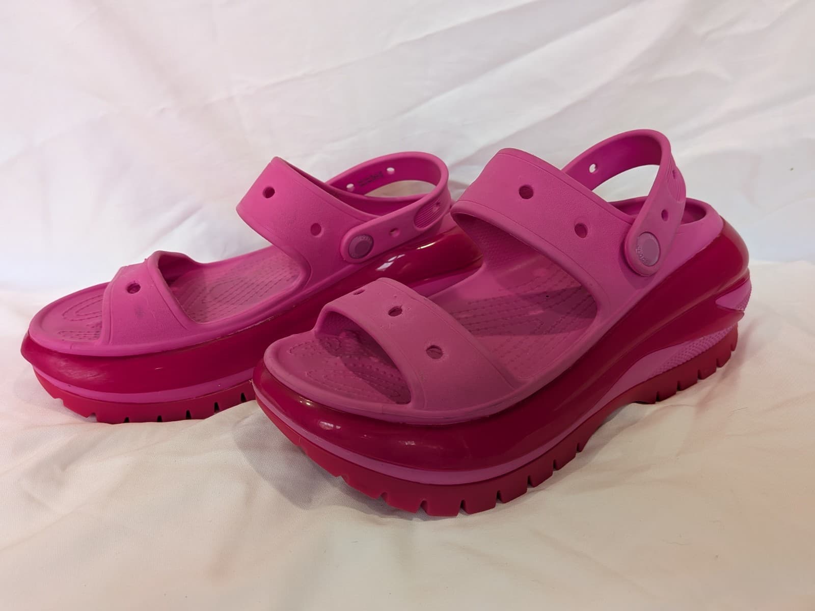 Crocs Classic Crush Sandals Pink Platform Narrow Fit Womens US 8 EU 38-39 — photo 3 of 13