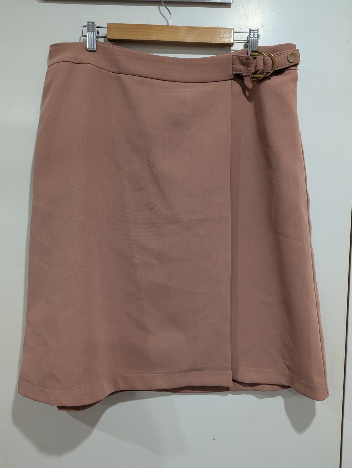 Table Eight Skirt Blush Pink Gold Buckle Wrap Corporate Plus Size Aus 16 Us 12 — photo 3 of 6