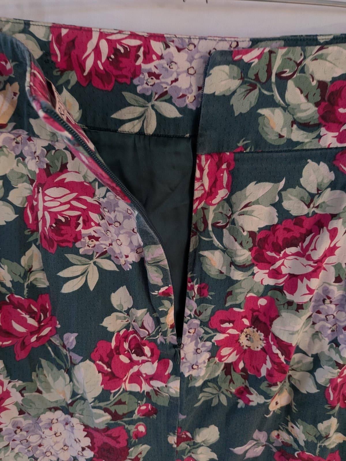Review Skirt Pencil Floral Green Pink Cotton Stretch Corporate Office Size 16 — photo 9 of 11