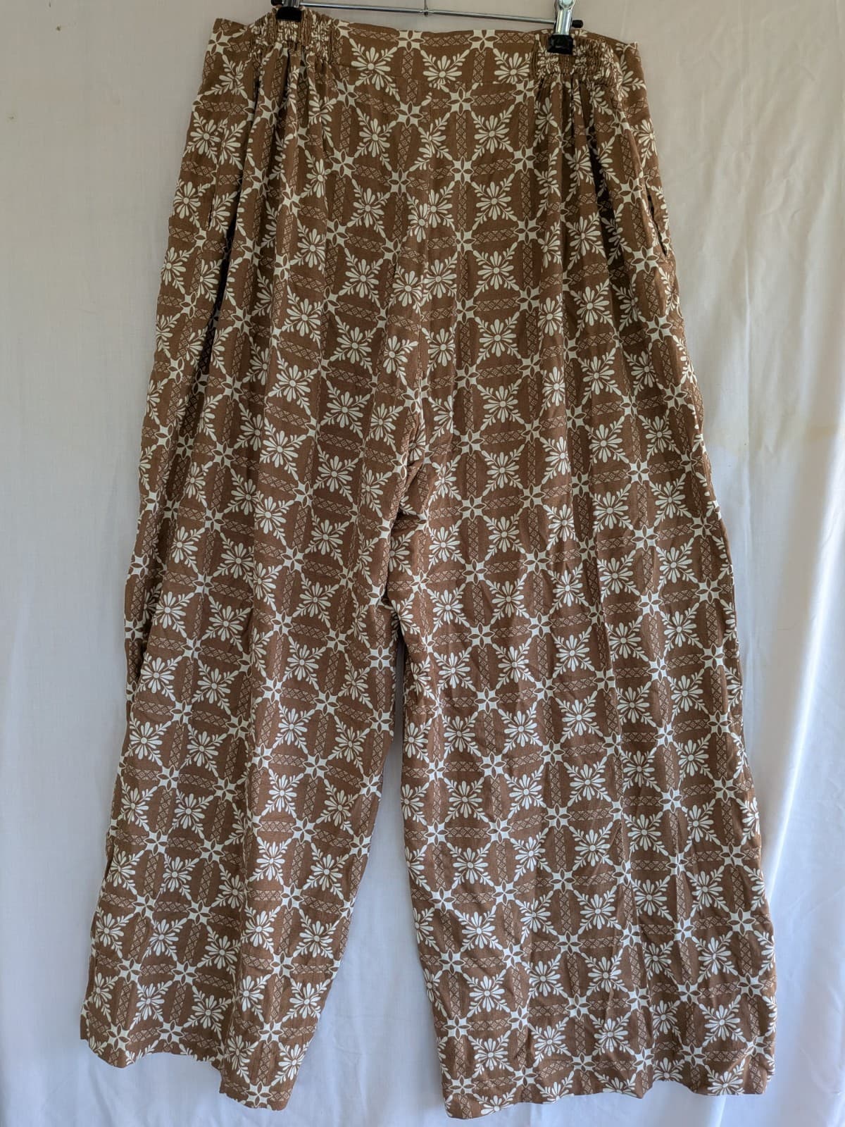 Isle of Mine Wide Leg Pants XL Brown Floral Print High Waist Pockets Boho — photo 8 of 11