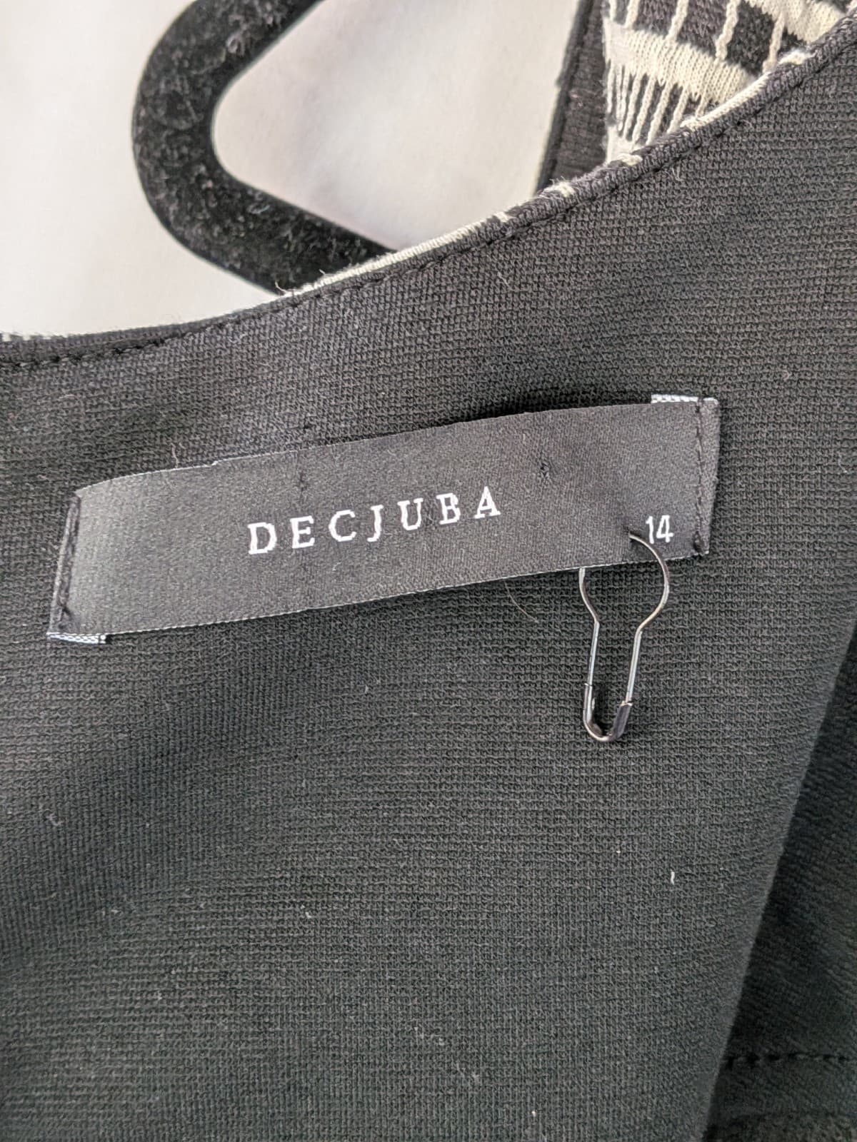 Decjuba Dress Size 14 Black White Geometric Bodycon Work Office Stretch — photo 10 of 12
