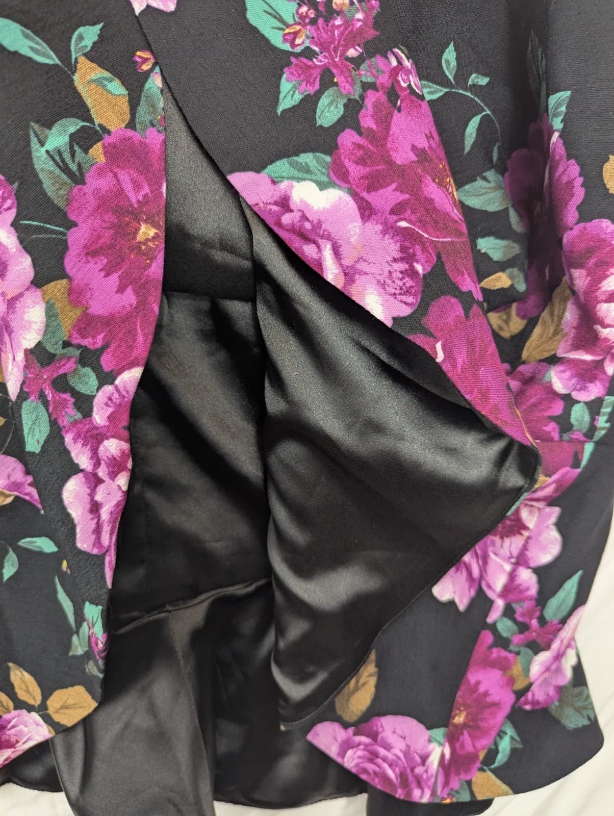 City Chic Dress Plus Size AU 16 US 12 Floral Puff Sleeve Mini Black Viscose NWT — photo 6 of 10