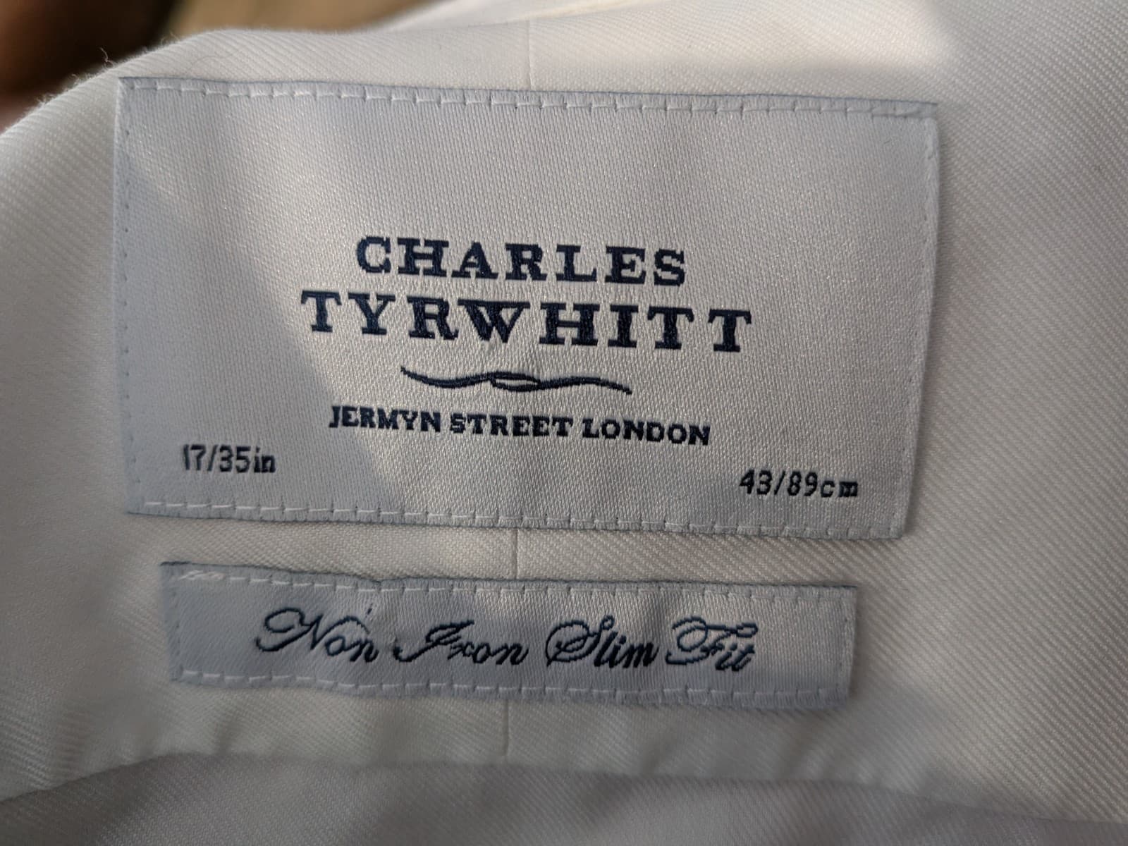 Charles Tyrwhitt White Dress Shirt 17 35 Non Iron Slim Fit Business Formal — photo 10 of 10