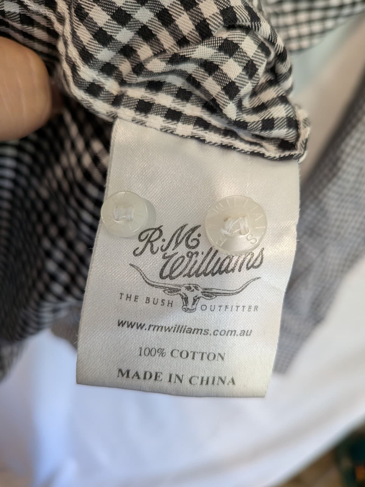 RM Williams Gingham Check Shirt Mens Large Black White Cotton Tapered Fit — photo 9 of 11