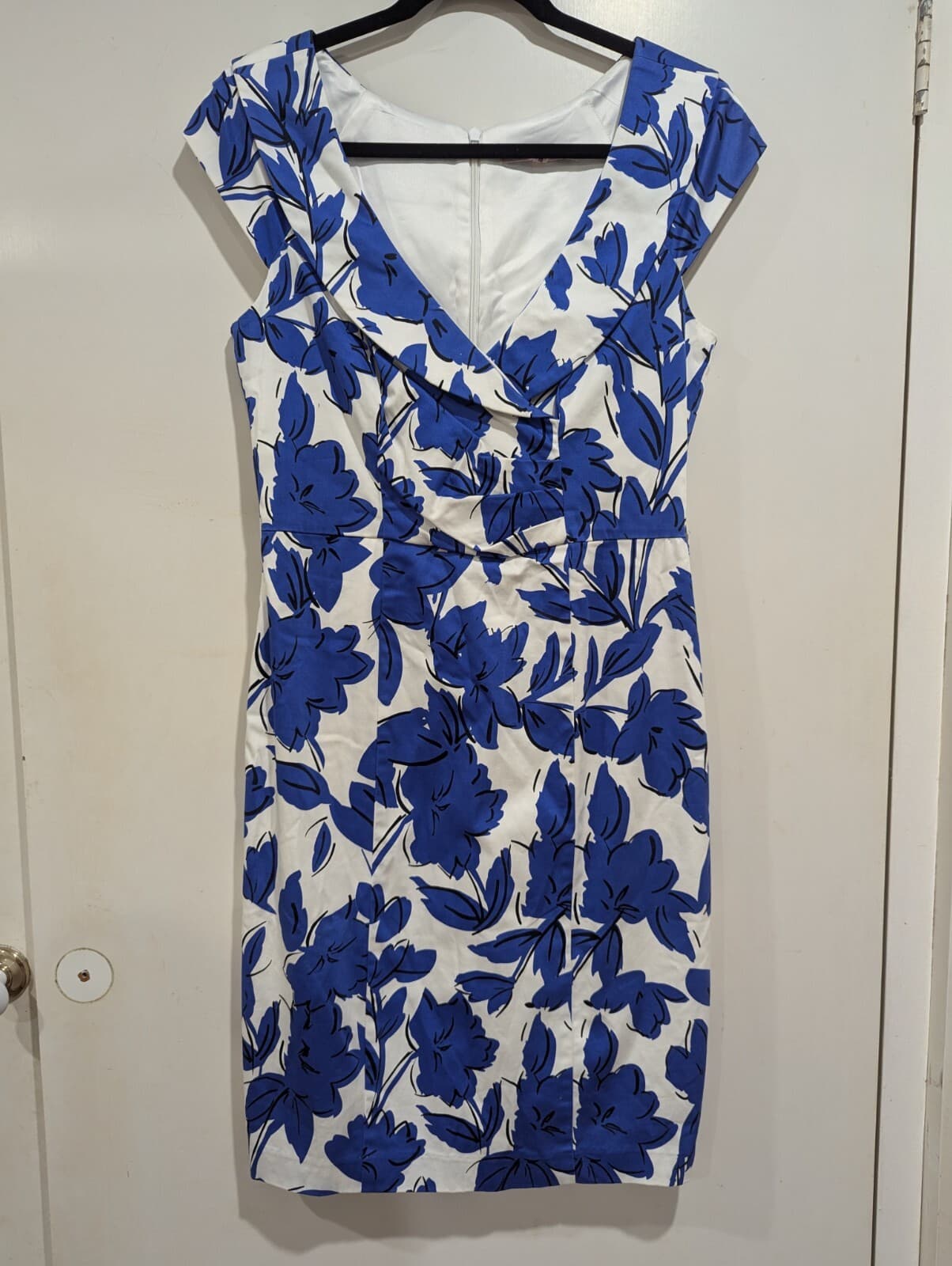 Review Dress Size 10 AUS 6 US Blue White Floral Cotton Stretch Cocktail Workwear — photo 2 of 6