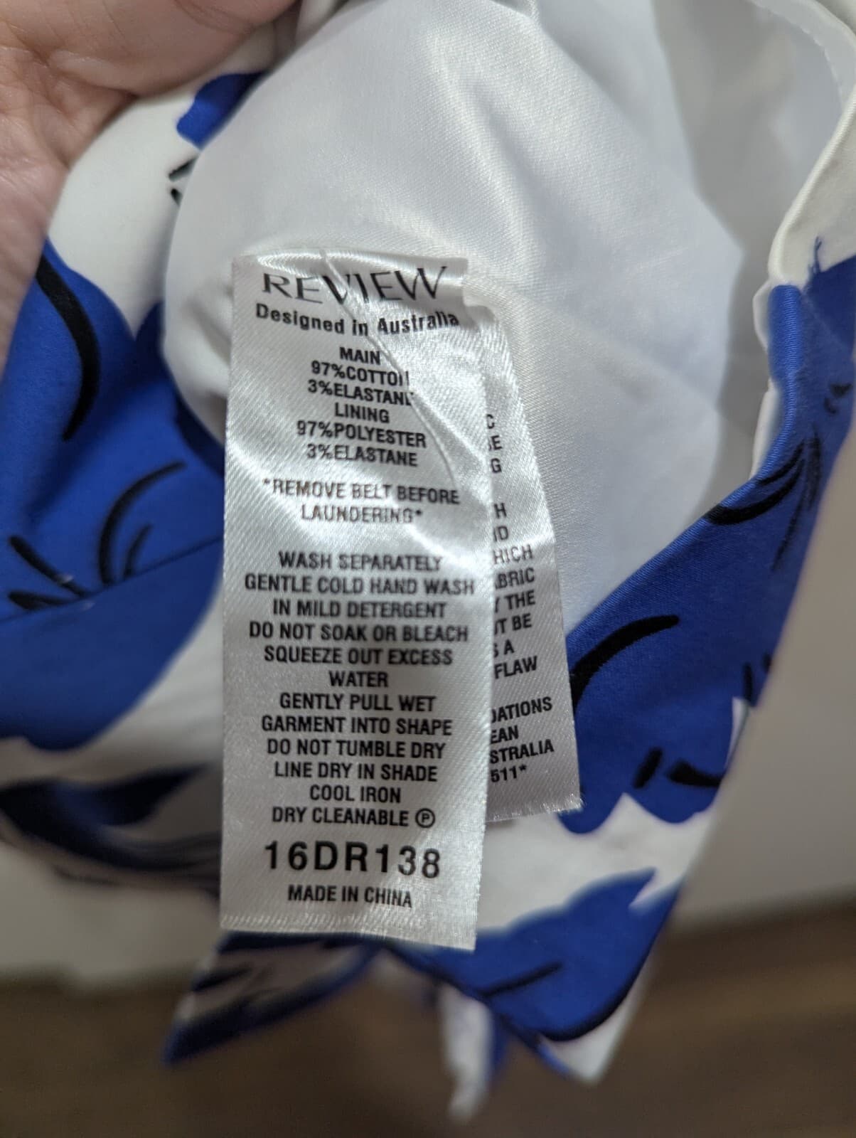 Review Dress Size 10 AUS 6 US Blue White Floral Cotton Stretch Cocktail Workwear — photo 3 of 6