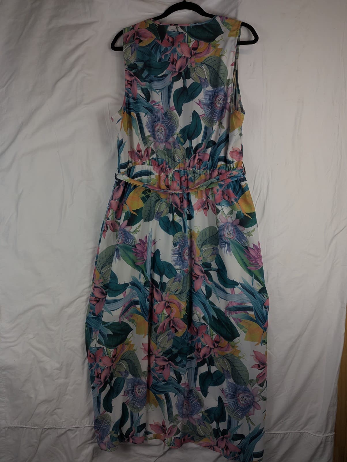 City Chic Dress Plus Size AUS 18 US 14 Sleeveless Belted V Neck Curve Tropical — photo 13 of 13