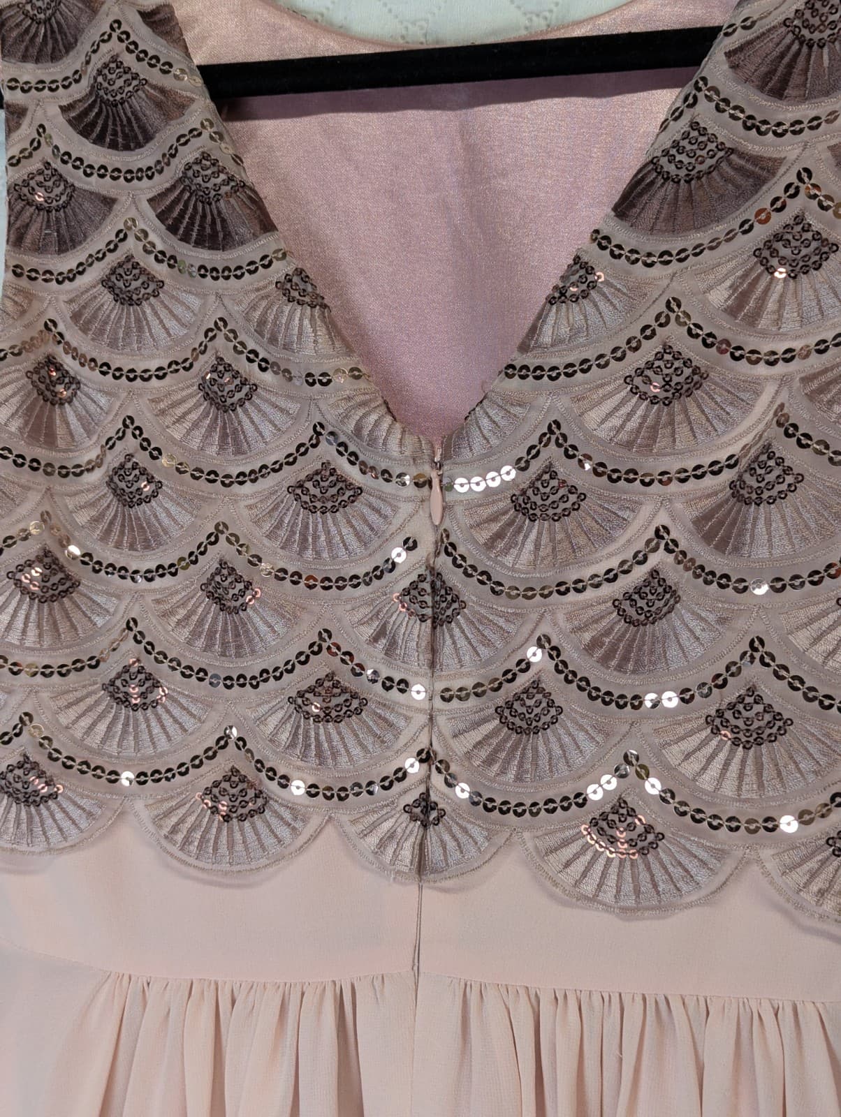 Review Dress Size Aus 10 US 6 Pink Sequin Embroidered A Line Pink Cocktail Glam — photo 8 of 10