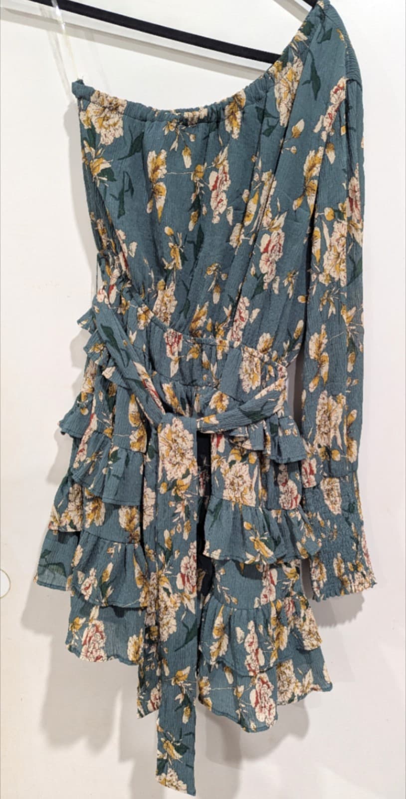 Pink Diamond Dress Size M Aus 10 US 6 Mini One Shoulder Green Ruffle Floral Fun — photo 3 of 6