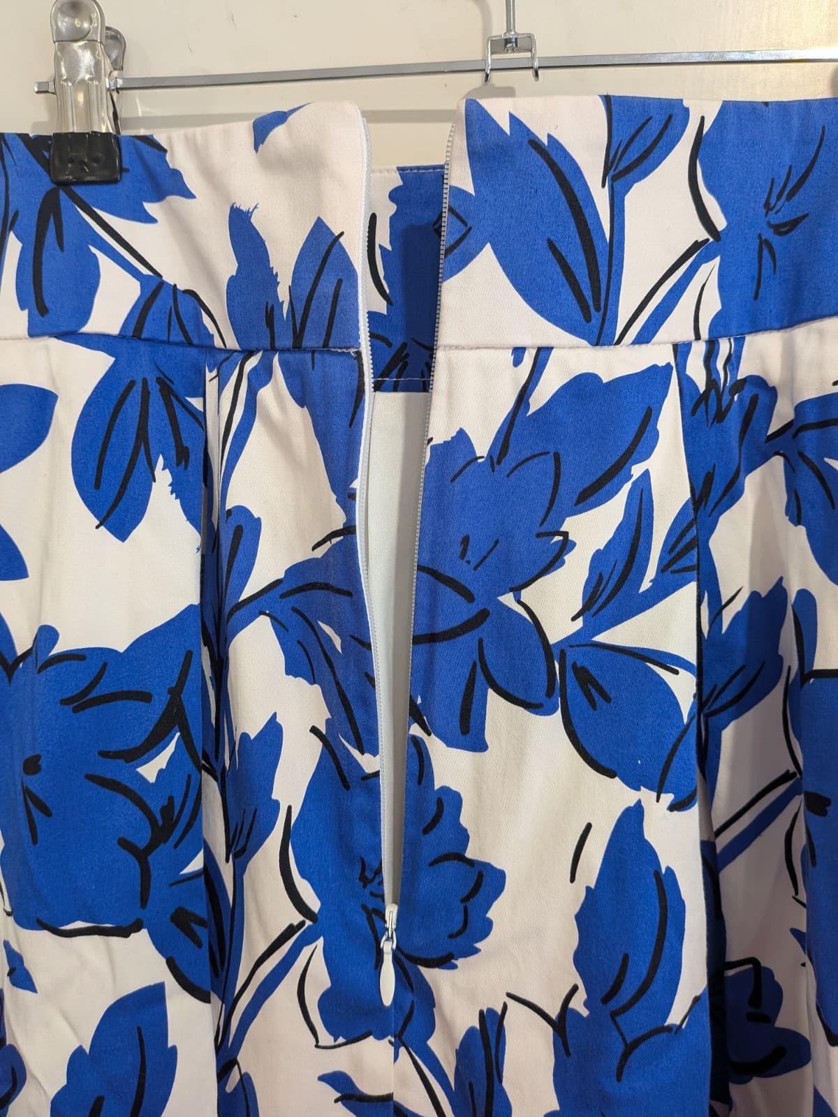 Review Skirt Size 12 Blue White Floral A Line Cotton Elastane Lined Cocktail — photo 7 of 8