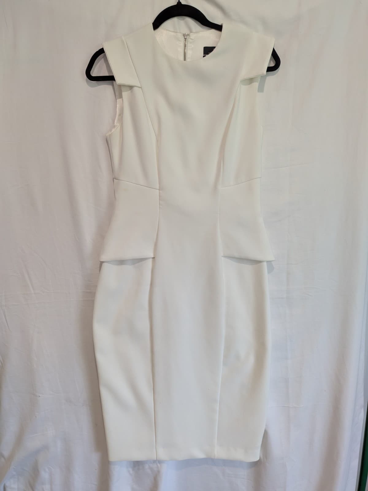 Cue Dress Size 8 AUS 4 US Ivory Peplum Pencil Cocktail Wedding Formal Career — photo 3 of 14