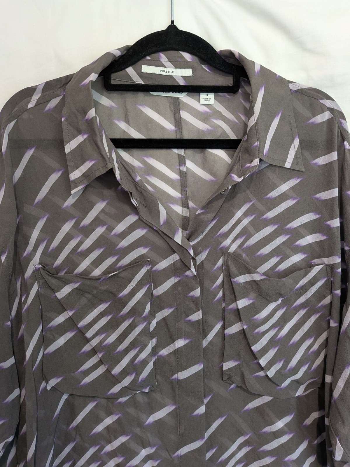 Country Road Blouse Size AUS 14 US 10 Pure Silk Oversized Designer Shirt — photo 3 of 10