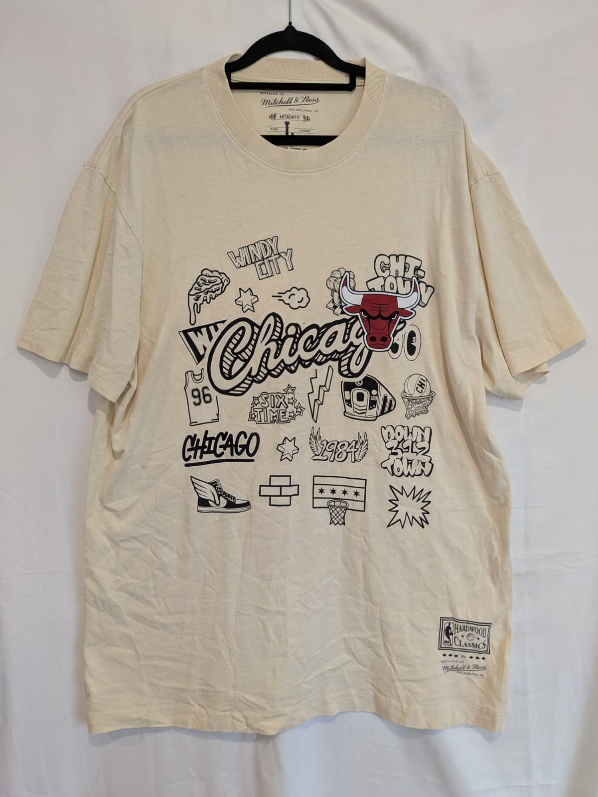 Mitchell Ness Chicago Bulls Graphic T Shirt Large Cream NBA Basketball — photo 2 of 8