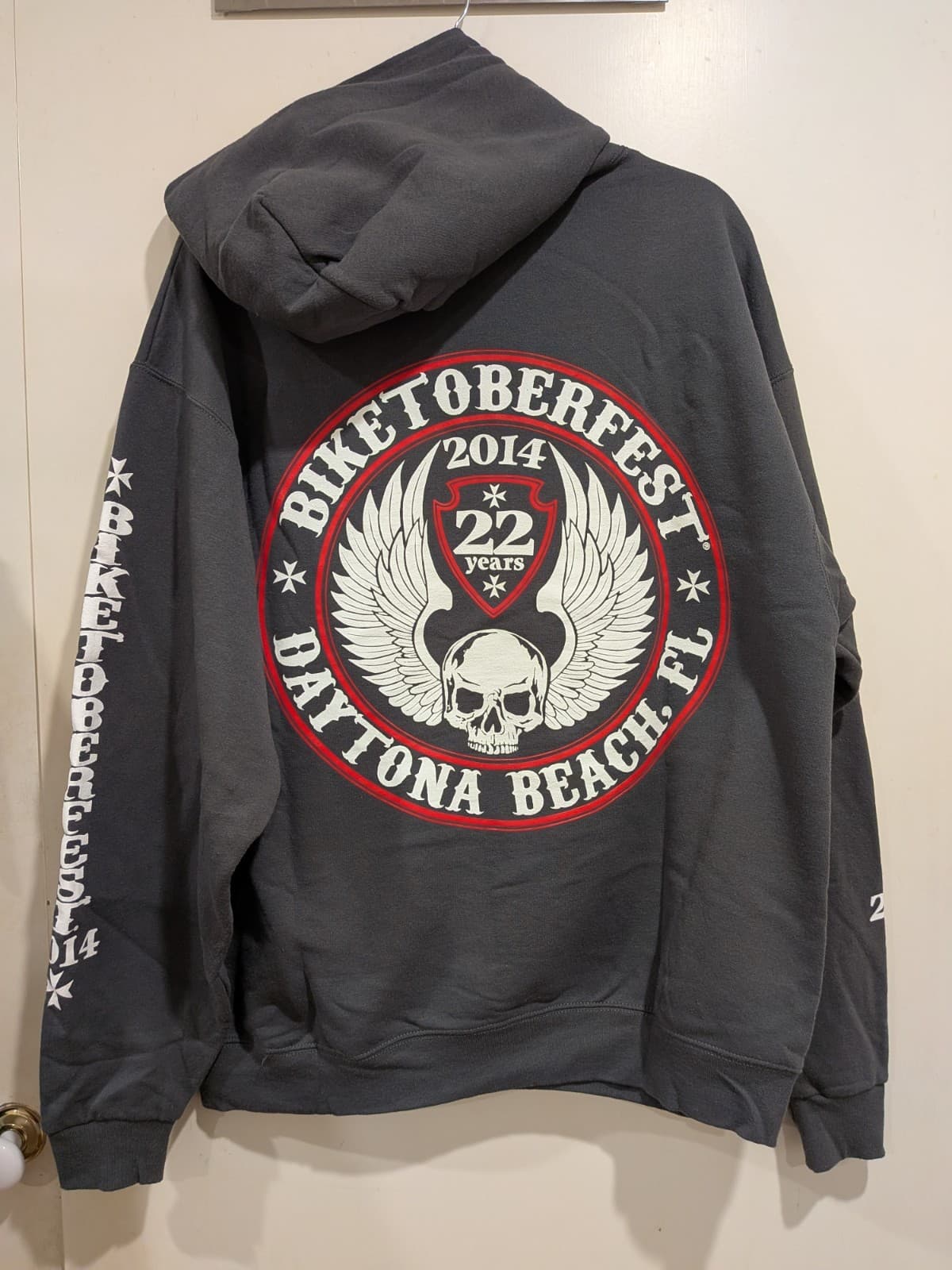 Motorcycle Jerzees Biketoberfest Hoodie Daytona Beach 2014 Skull Wings XL — photo 7 of 8