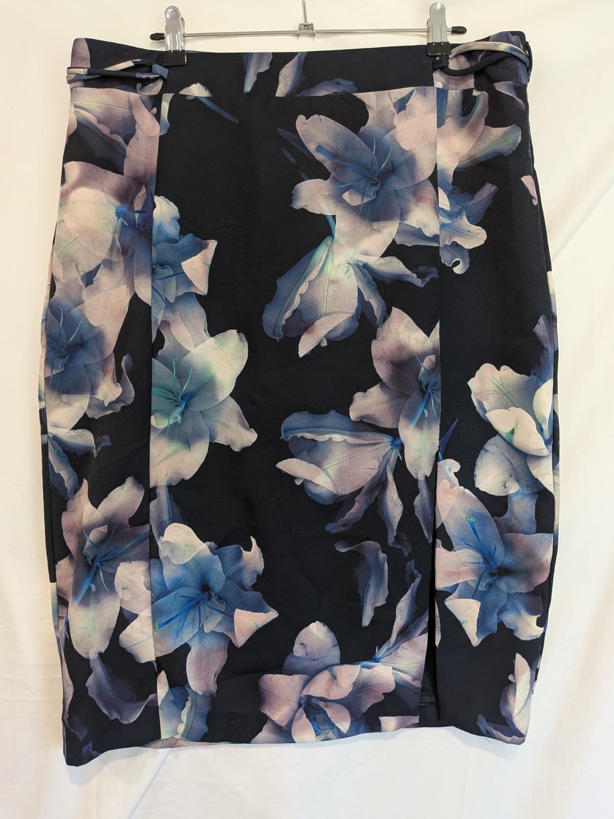 Portmans Floral Pencil Skirt Size 16 Navy Blue Pink Knee Length Work Office — photo 3 of 13