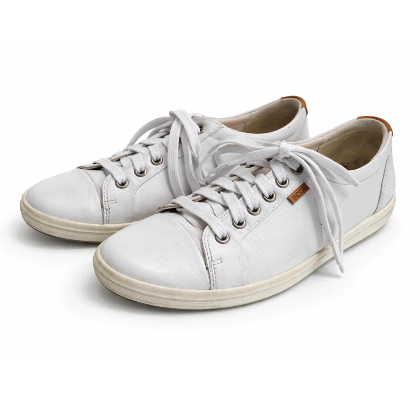 Ecco Wide Fit Sneakers White Leather Orthopedic Comfort Shoes Size EU 39 AU 8.5 — photo 1 of 17