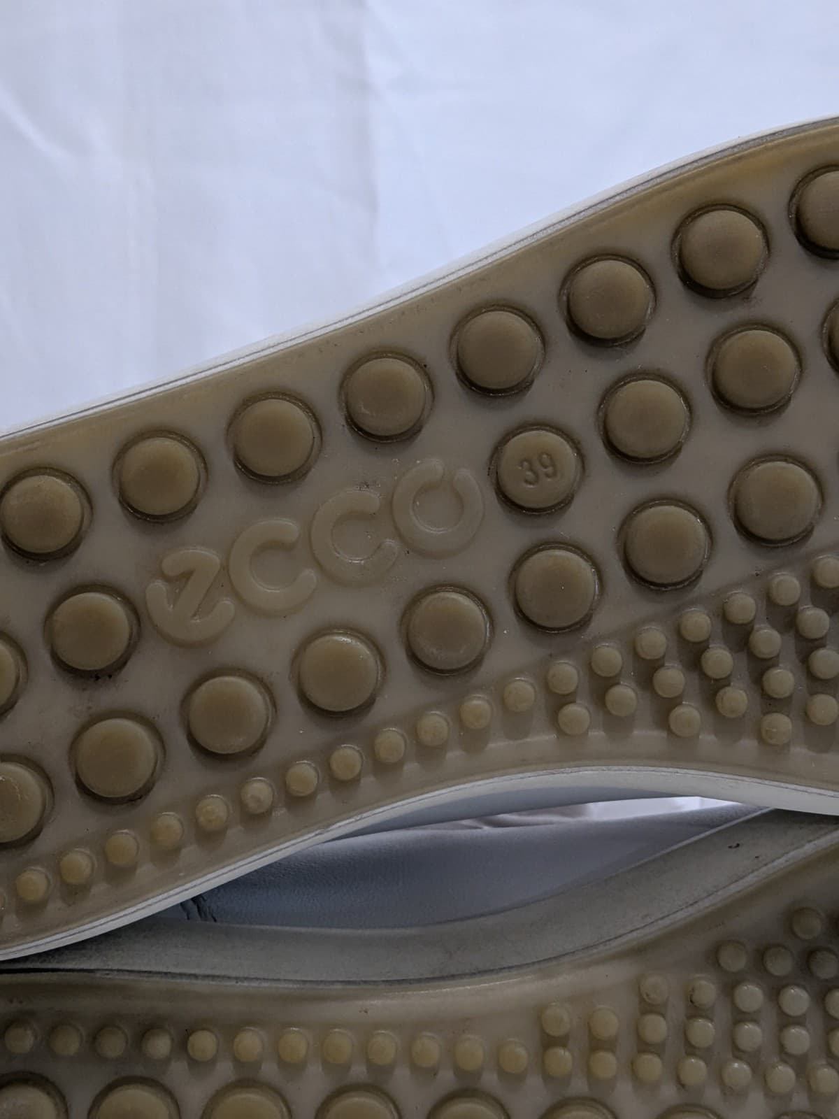 Ecco Wide Fit Sneakers White Leather Orthopedic Comfort Shoes Size EU 39 AU 8.5 — photo 17 of 17