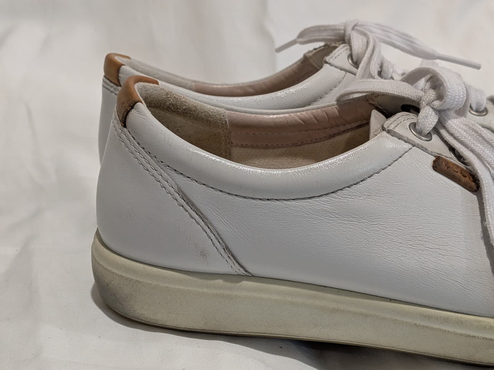 Ecco Wide Fit Sneakers White Leather Orthopedic Comfort Shoes Size EU 39 AU 8.5 — photo 8 of 17