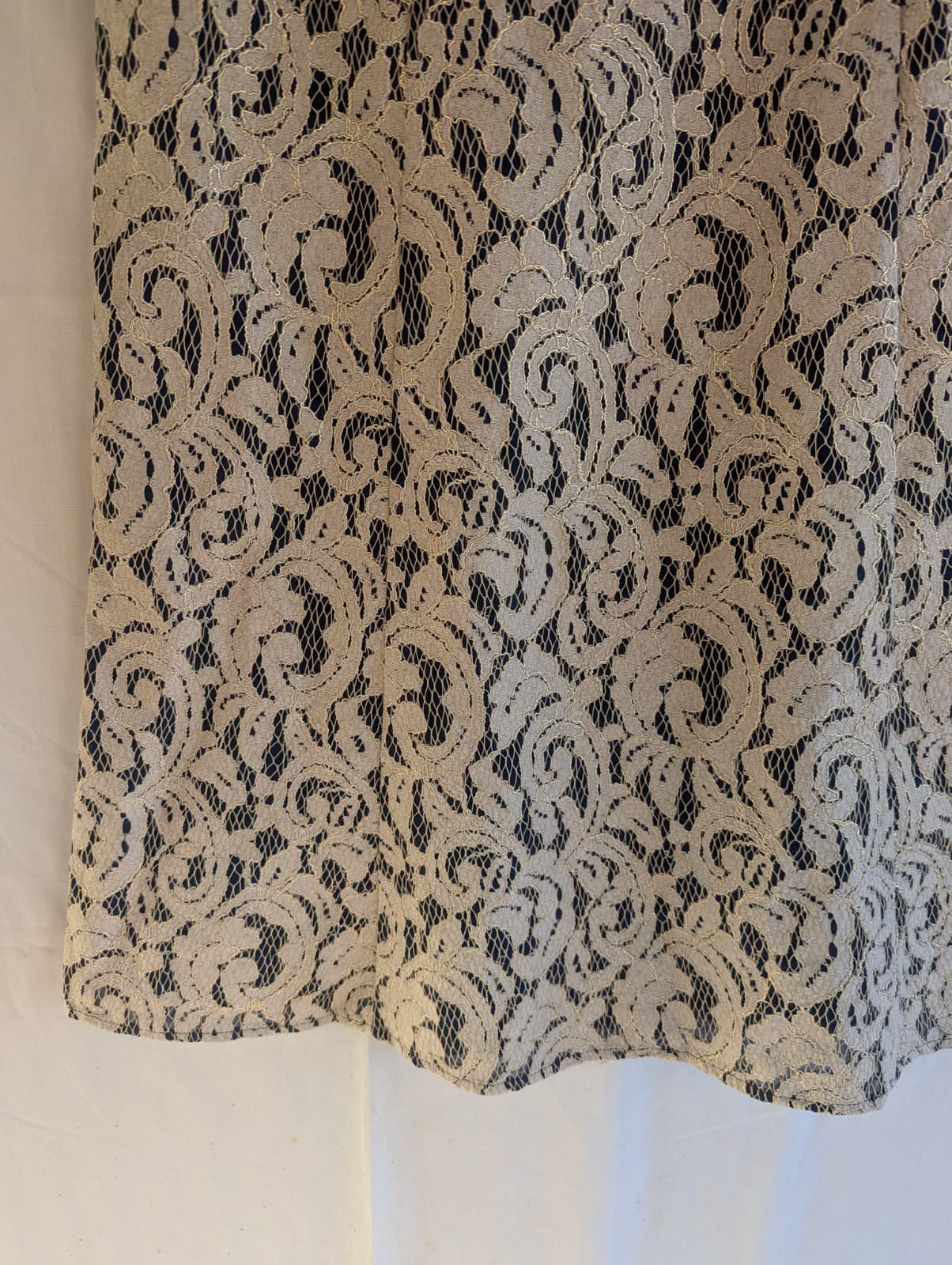 Review Pilina Dress Navy Gold Lace Fit & Flare Cocktail A-Line Size 10 AUS 6 US — photo 8 of 12