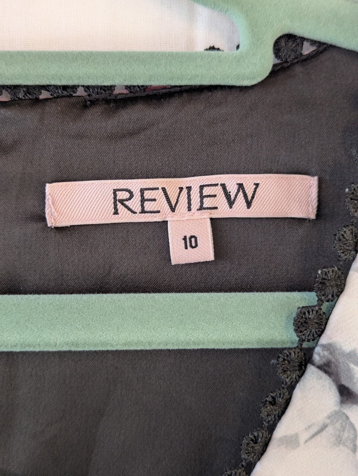 Review Dress Size 10 AUS 6 US Black Pink Floral Bell Sleeve Cocktail Party — photo 6 of 9