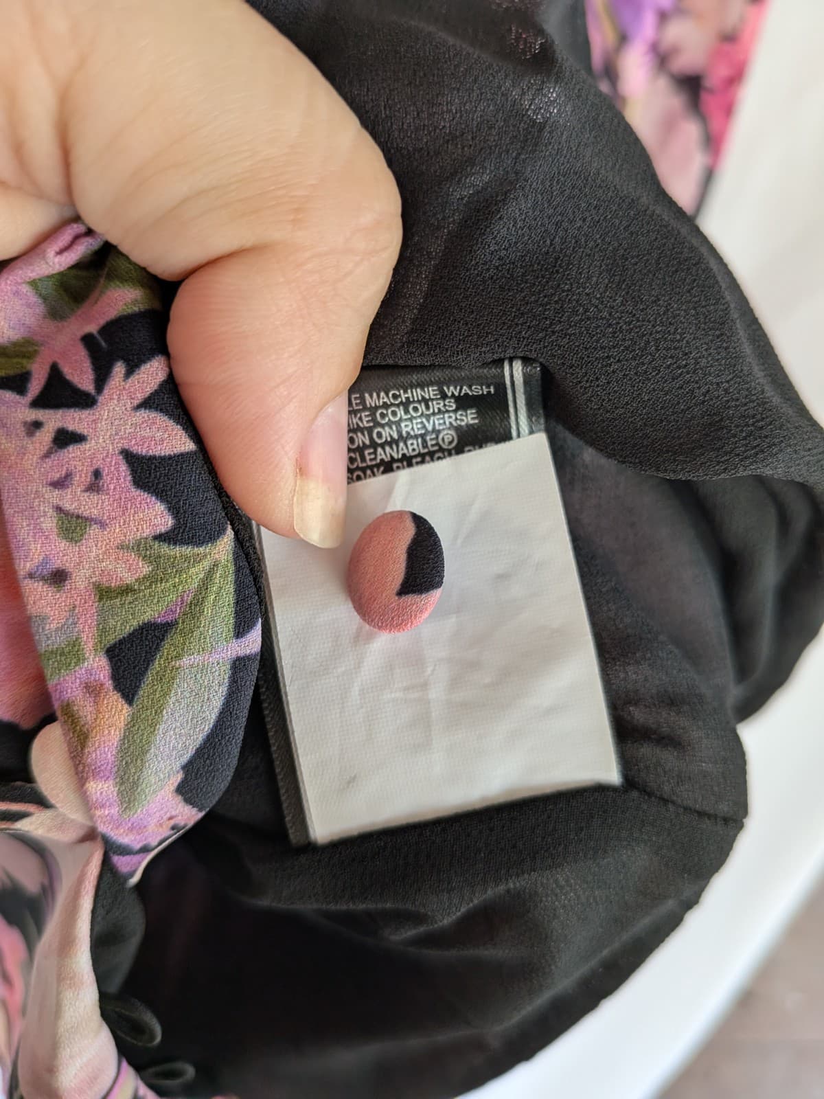 Portmans Tops Bundle Size 14 White Pink Tie Neck Floral Blouse Workwear Corporat — photo 20 of 21
