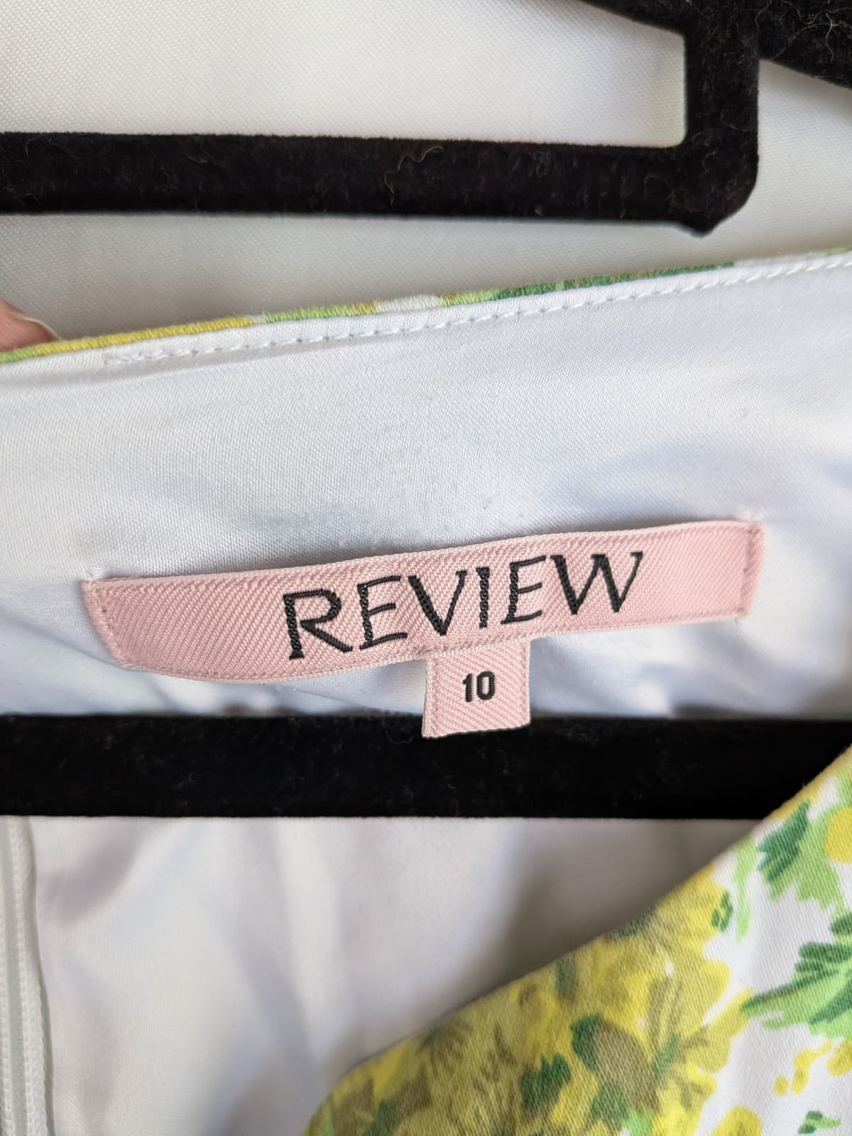 Review Dress Size 10 Green Yellow Floral Sheath Knee Length Cocktail Dress — photo 8 of 10