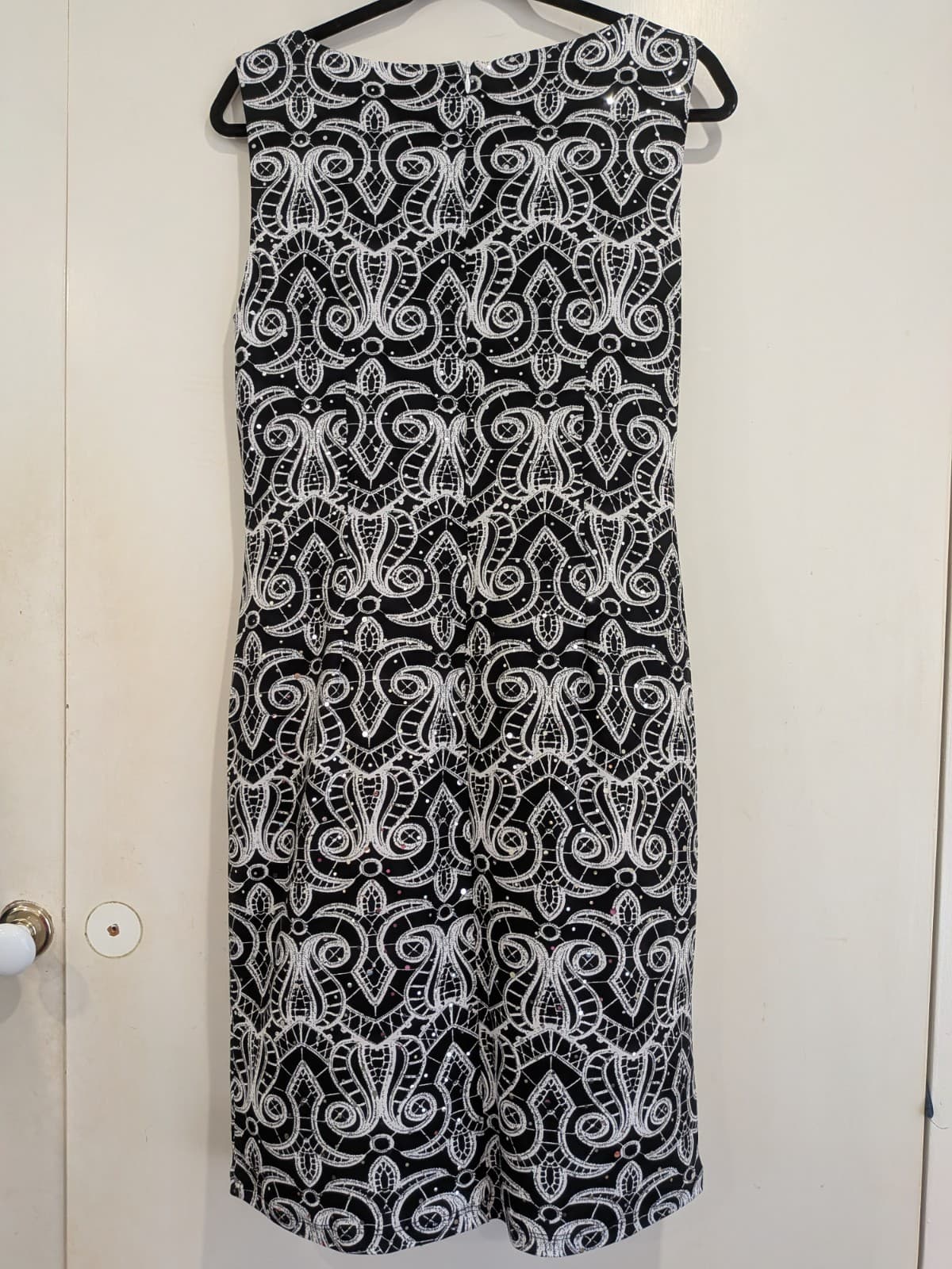 Frank Lyman Dress Size 12 Black White Sequin Pencil Sleeveless Occasion Evening — photo 7 of 11