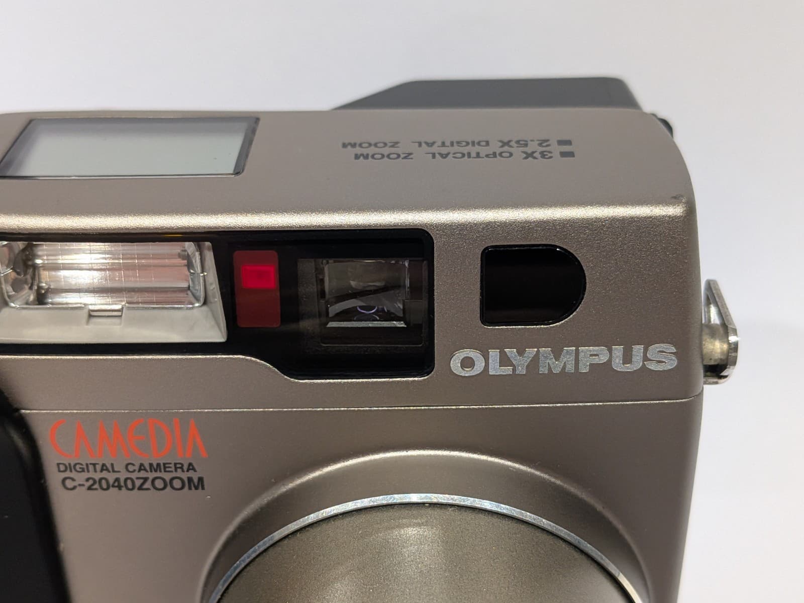 Olympus Camedia C-2040 Zoom 2.1MP Digital Camera Working Vintage Y2K + Lens Cap — photo 4 of 12
