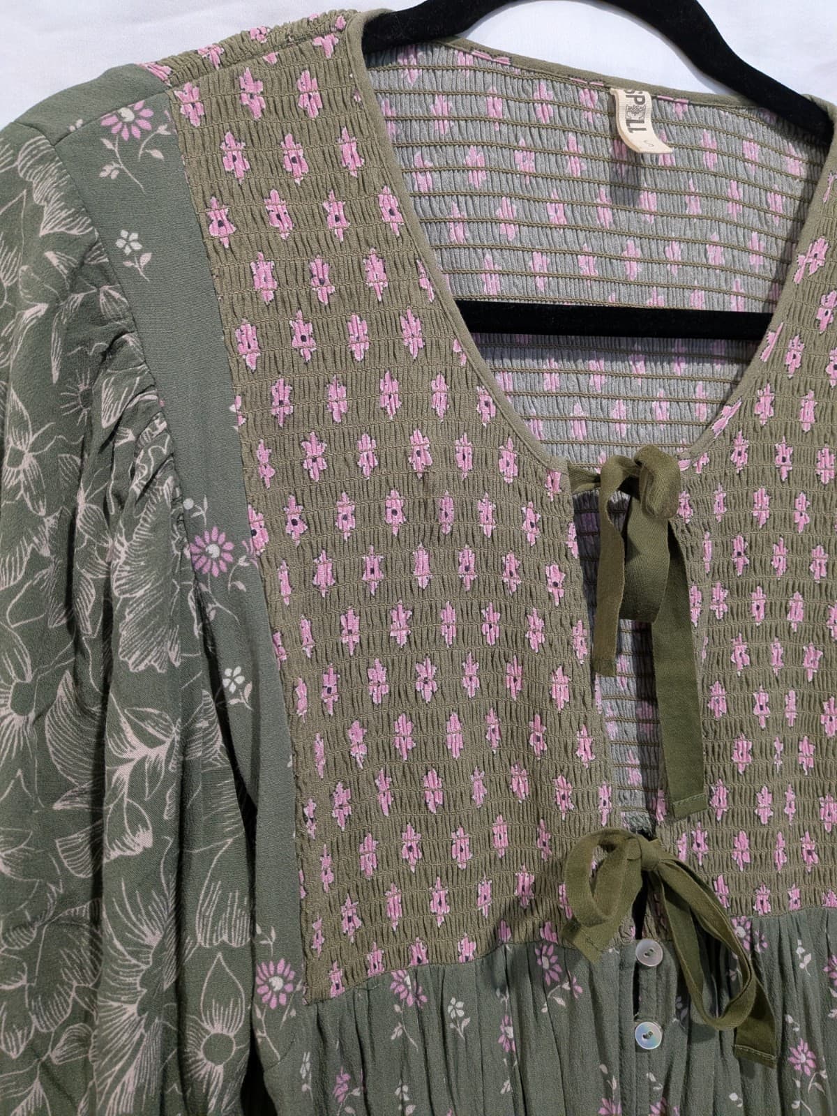 Spell Lionheart Romper Olive Grove Size Small Boho Floral Rayon Playsuit Green — photo 6 of 15