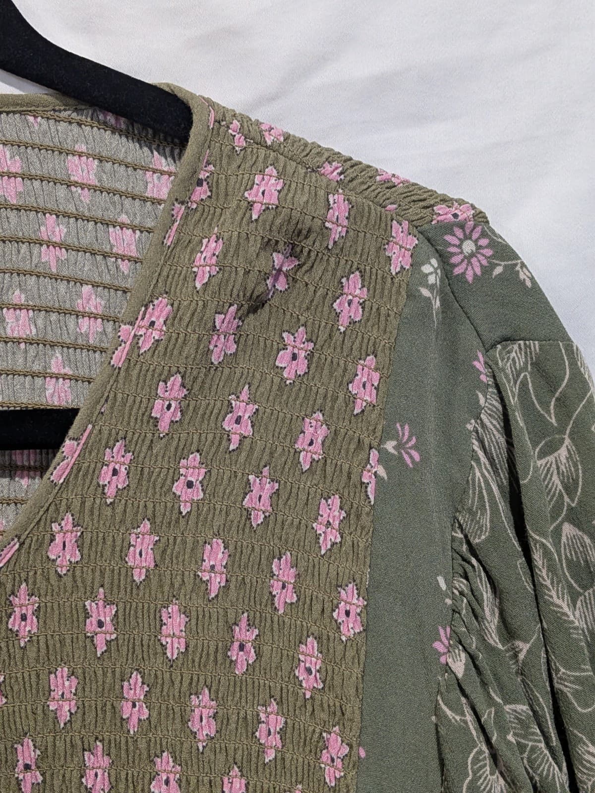 Spell Lionheart Romper Olive Grove Size Small Boho Floral Rayon Playsuit Green — photo 9 of 15