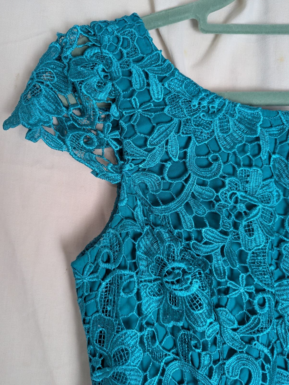 Review Dress Size 10 AUS 6 US Teal Lace Overlay Fitted Pencil Cocktail Green — photo 6 of 9