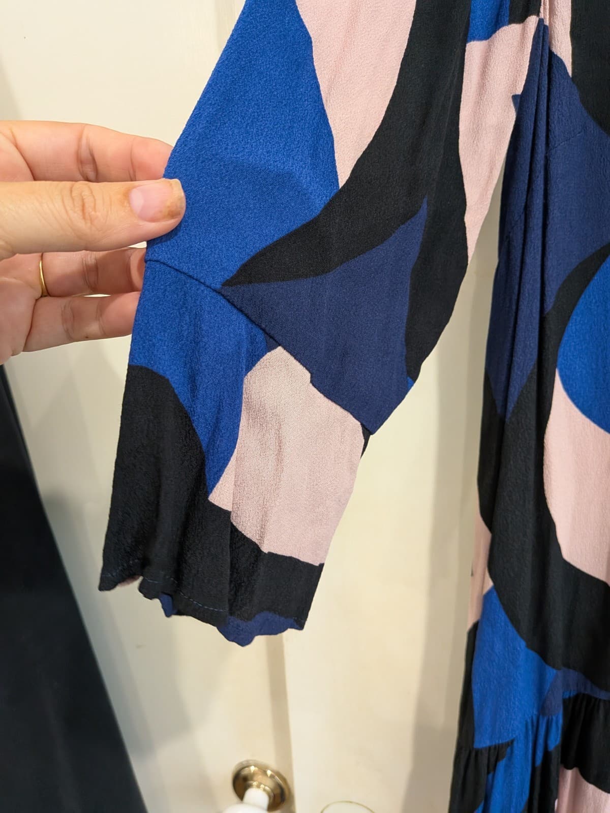 Mister Zimi Midi Dress AU 14 US 10 Blue Pink Abstract Tiered Viscose Long Sleeve — photo 3 of 8