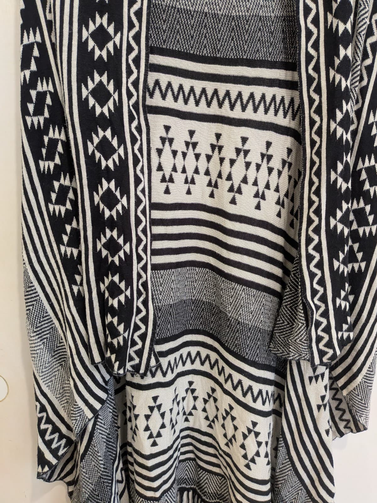 Dotti Longline Vest M Black White Aztec Fringe Boho Drape — photo 4 of 10