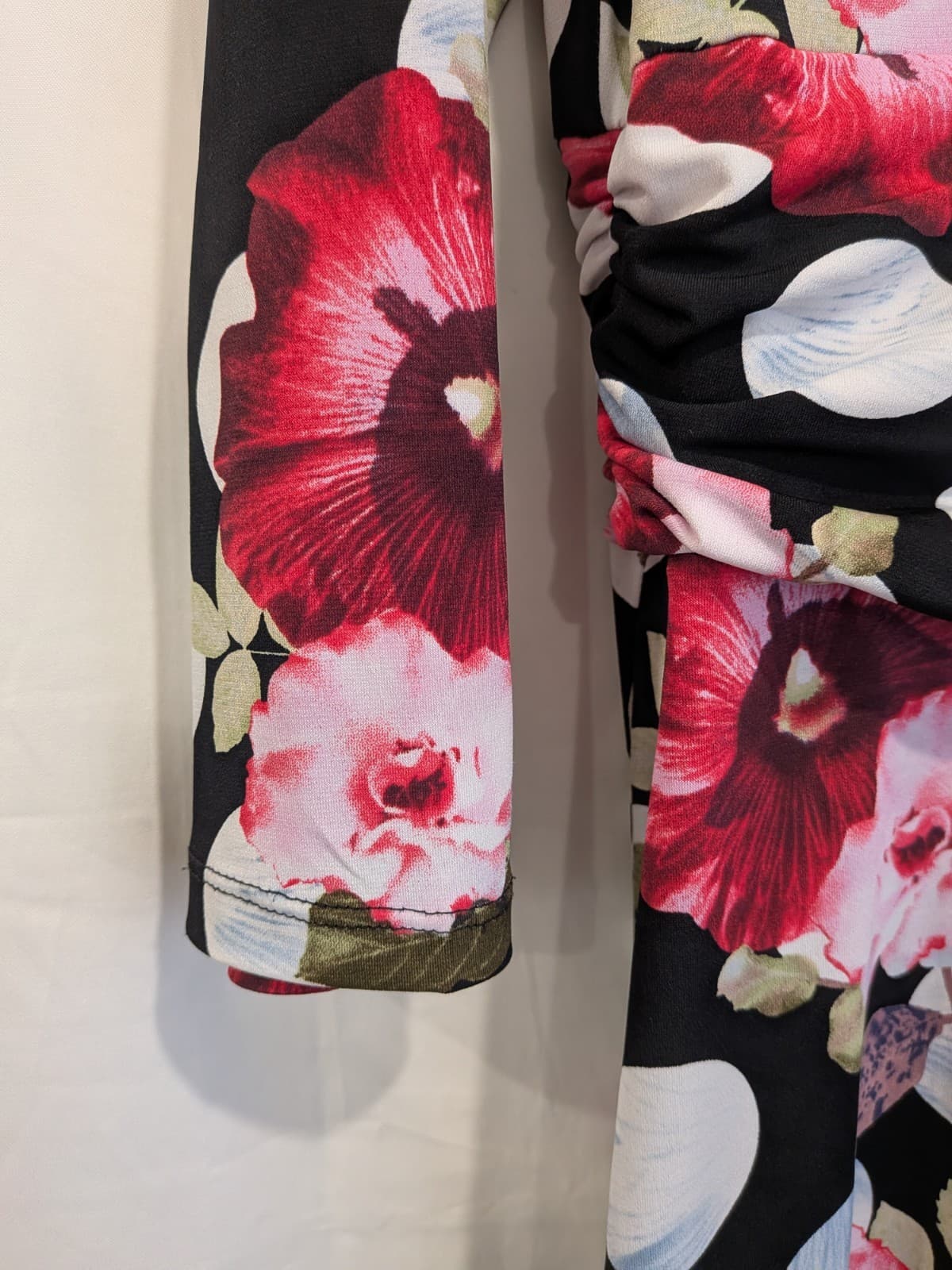 Leona Edmiston Floral Faux Wrap Knee Dress Black Pink Long Sleeve Size 12 — photo 6 of 10
