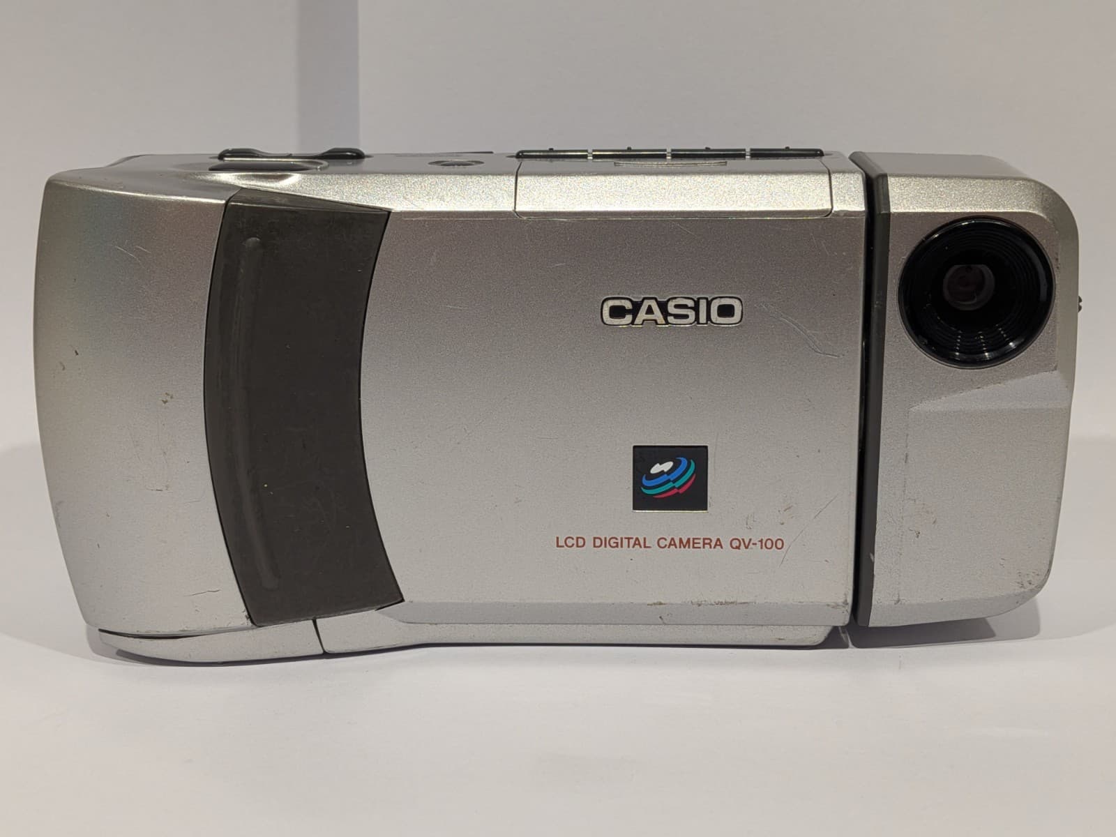 Casio QV-100 LCD Digital Camera Swing Lens Vintage Y2K Working Read Description — photo 2 of 16