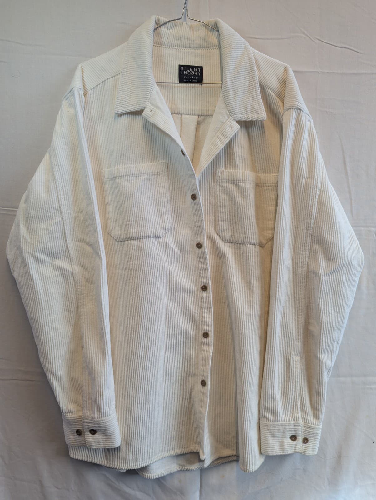 Silent Theory Mens XL Corduroy Shirt Beige Long Sleeve Button Front Pockets — photo 3 of 12