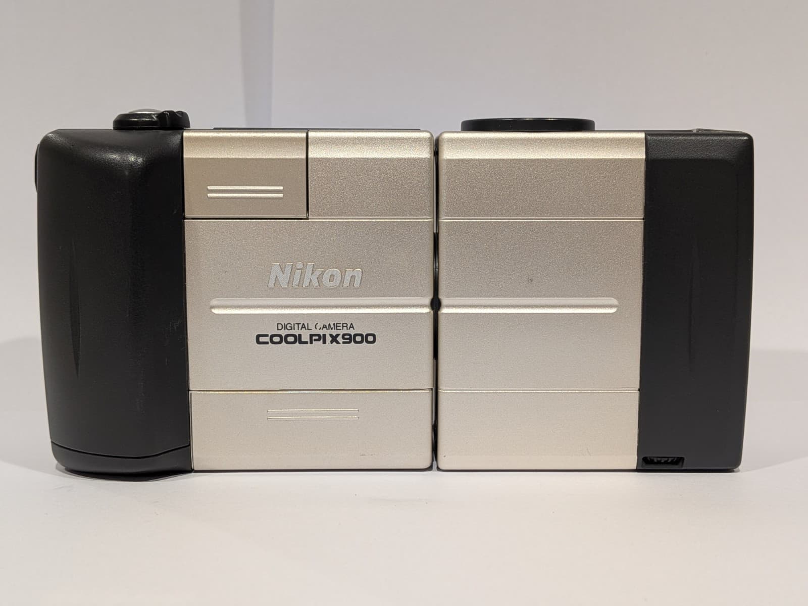 Nikon E900 1.2MP Vintage Digital Camera Tested Working Swivel Body CompactFlash — photo 2 of 13