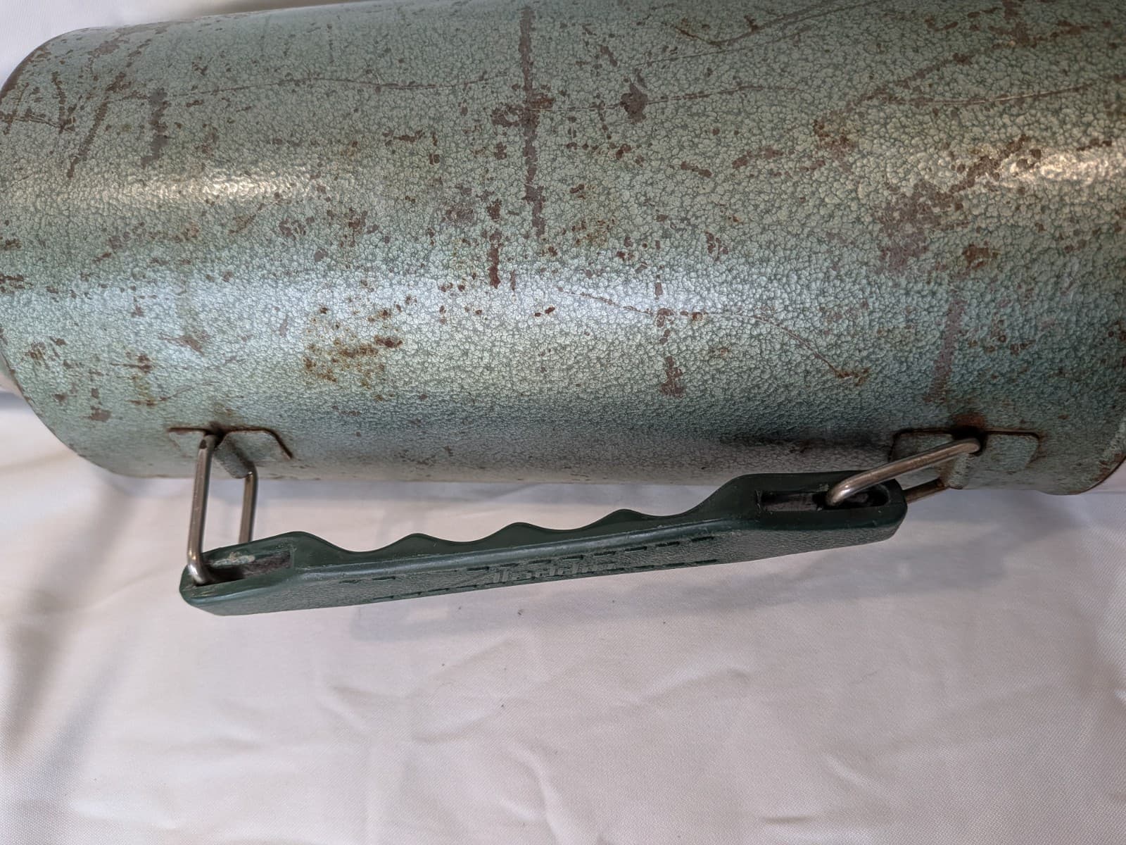 Vintage Aladdin Stanley Thermos A945DH Half Gallon Green Vacuum Bottle USA — photo 7 of 14