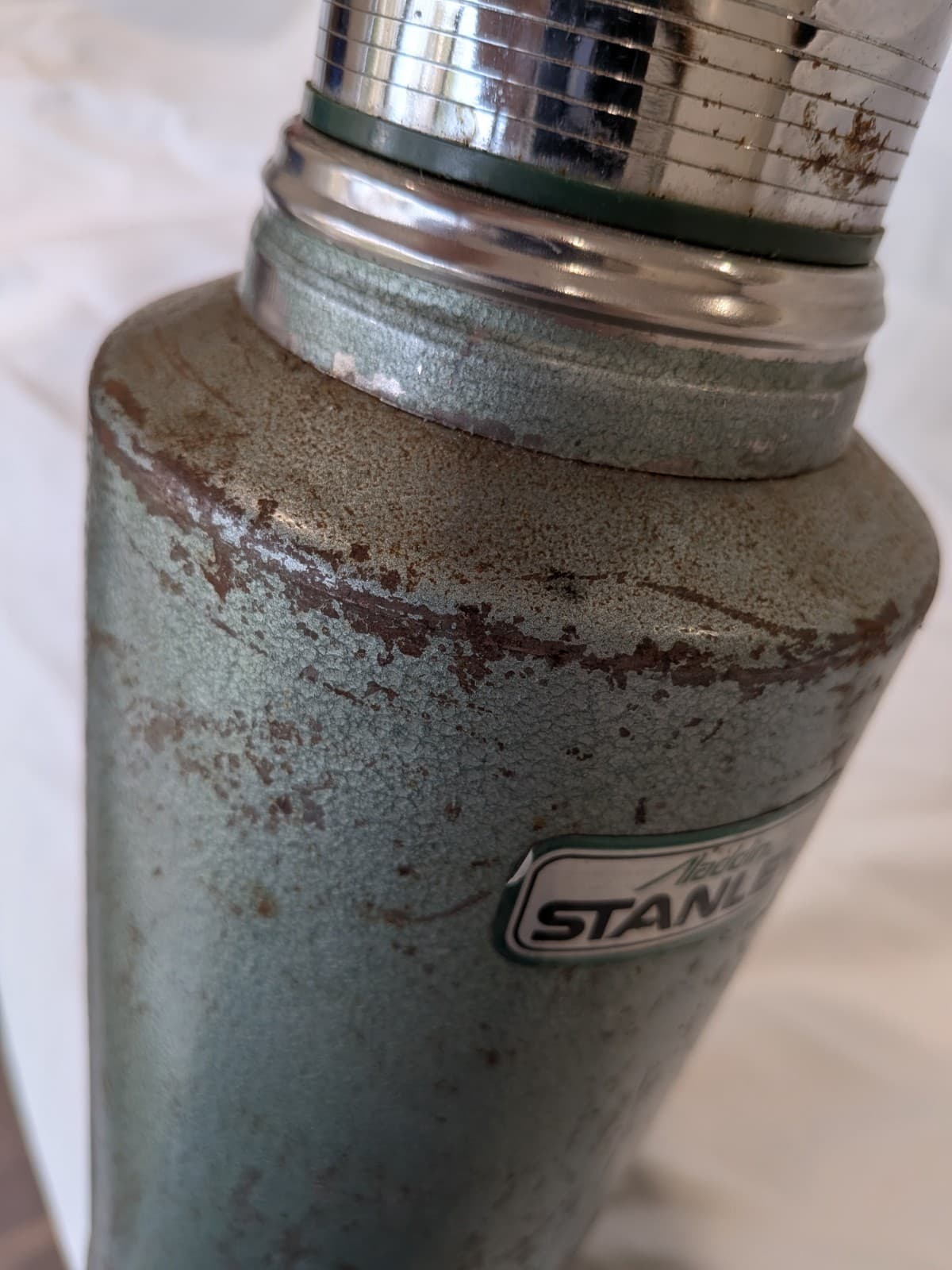 Vintage Aladdin Stanley Thermos A945DH Half Gallon Green Vacuum Bottle USA — photo 9 of 14