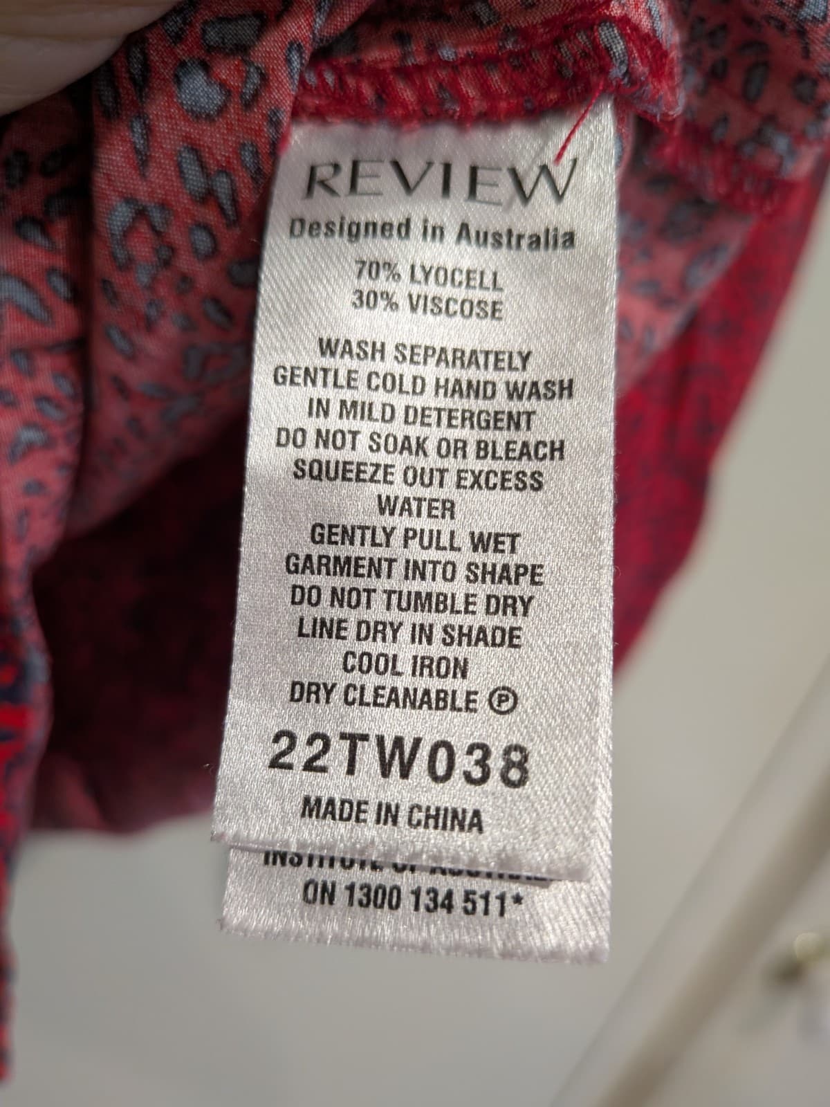 Review Blouse Size 12 Red Blue Floral Button Shirt Lyocell Long Sleeve Work — photo 11 of 12