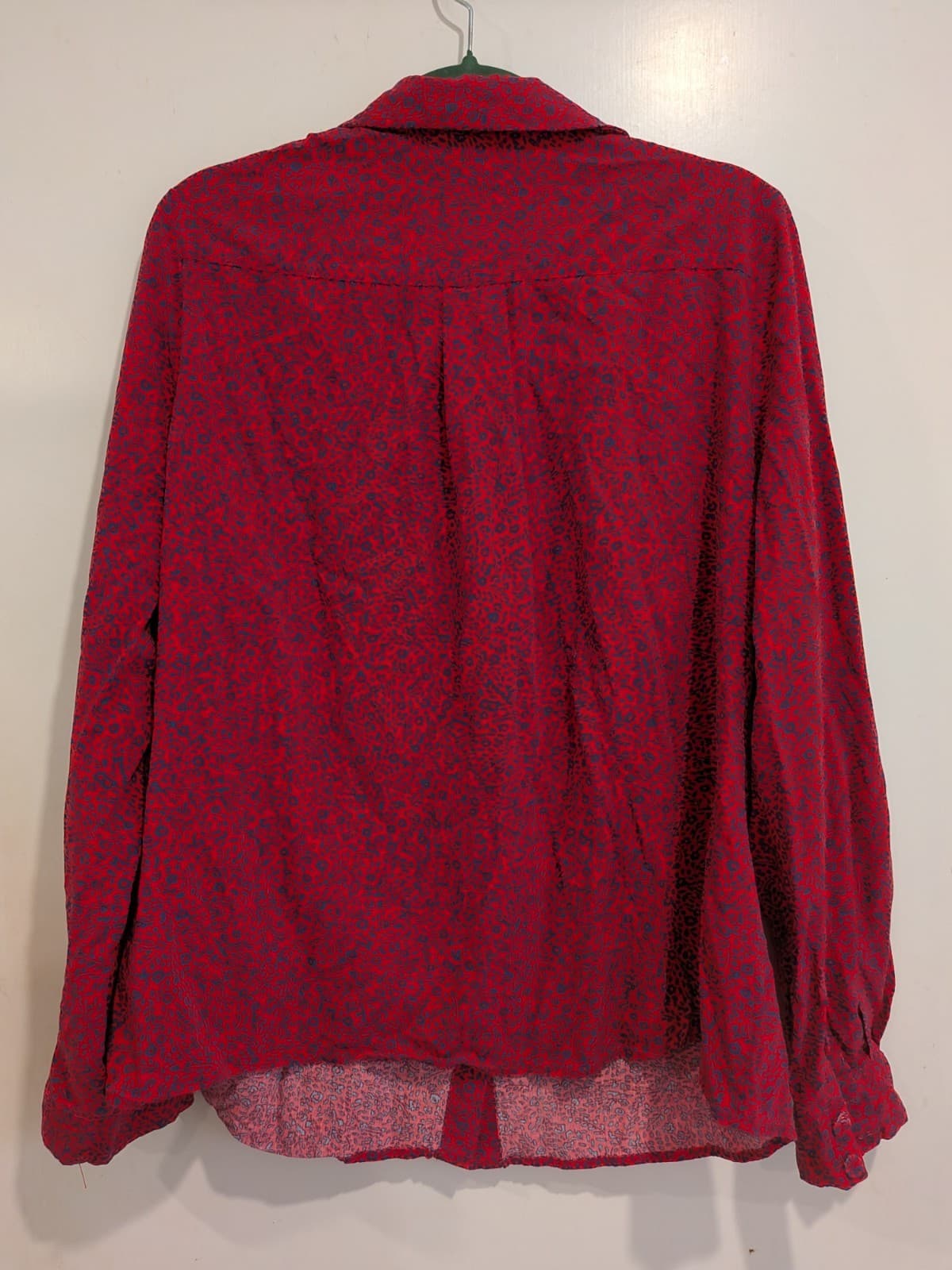 Review Blouse Size 12 Red Blue Floral Button Shirt Lyocell Long Sleeve Work — photo 12 of 12