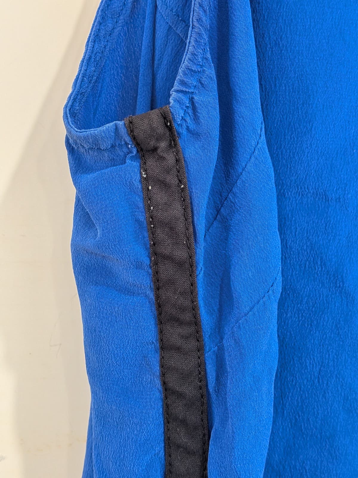 Viktoria + Woods Silk Tank Top AU 12 Size 3 Blue Sleeveless Blouse Minimalist — photo 4 of 11