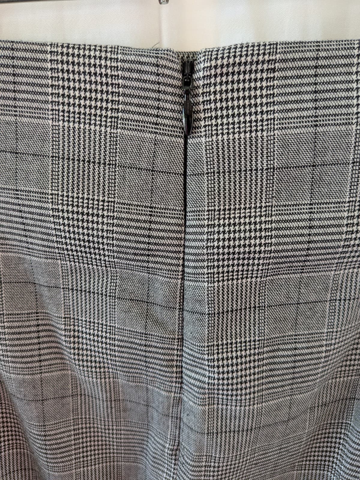 Portmans Pencil Skirt Grey Check Work Office Corporate Stretch Lined Size 10 — photo 9 of 11