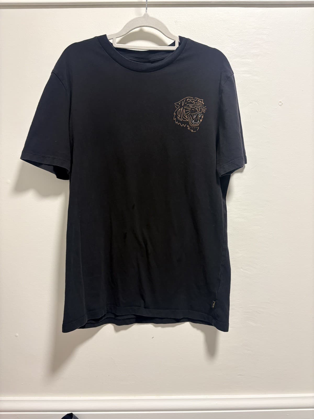 p&co tshirt with tiger/snake design — photo 4 of 4